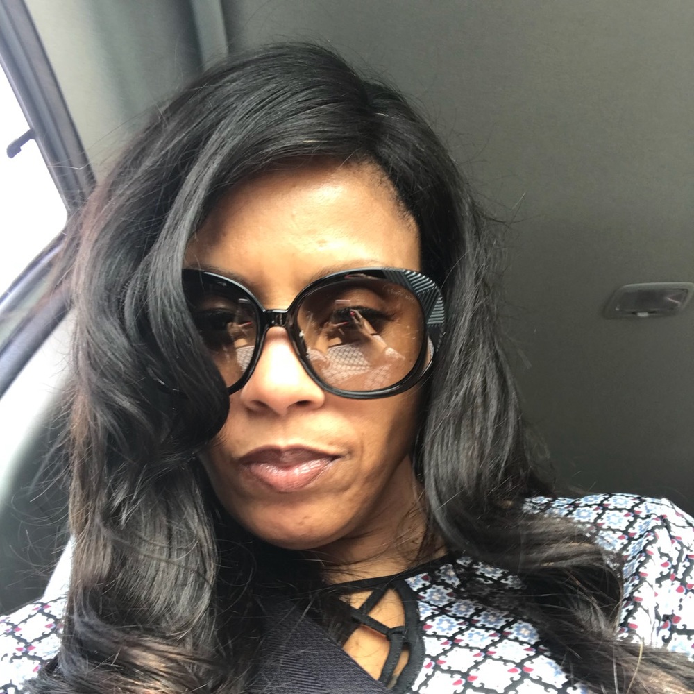 Meet your Posher, Robin